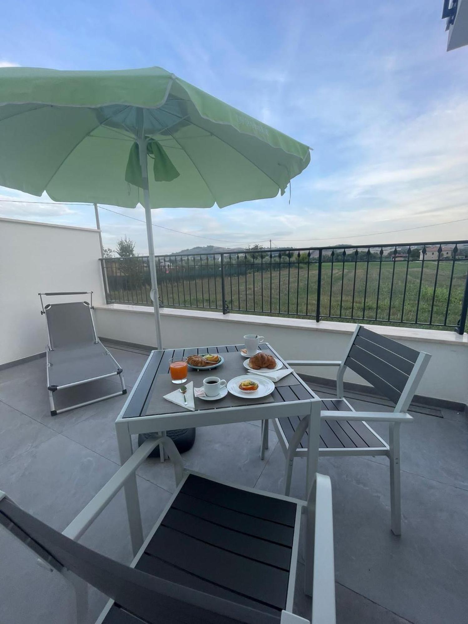 Otium Rooms / Camere E Appartamenti Morrovalle Zewnętrze zdjęcie